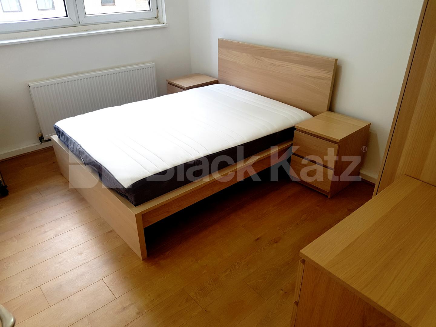 			NEW INSTRUCTION (Includes heating and hot water)., 2 Bedroom, 1 bath, 1 reception Maisonette			 New Kent Road, Elephant and Castle Borough 